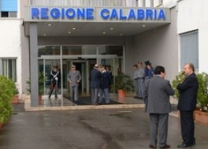 Rimborsi alla regione Calabria: 10 indagati. Anche 'gratta e vinci' e detersivi tra le spese